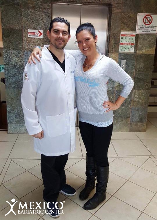 Angie G with Dr. Alejandro Gutierrez in Tijuana - Mexico Bariatric Center
